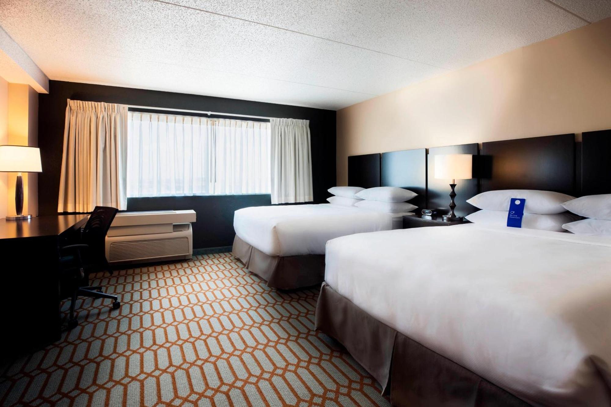 Delta Hotels by Marriott Fargo Exteriör bild