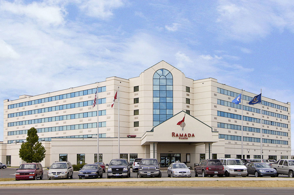 Delta Hotels by Marriott Fargo Exteriör bild